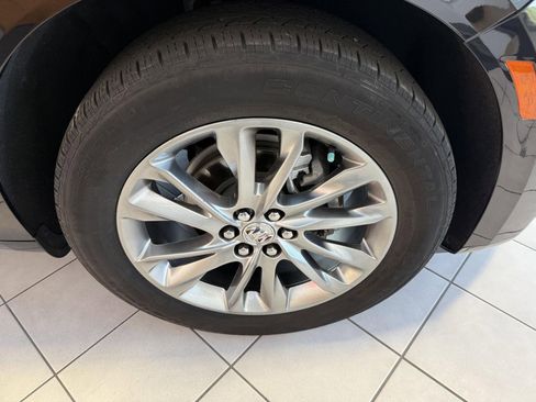 Used 2023 Buick Enclave Avenir w/ Avenir Technology Package image 43