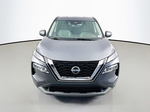 Used 2023 Nissan Rogue SV FWD image 2