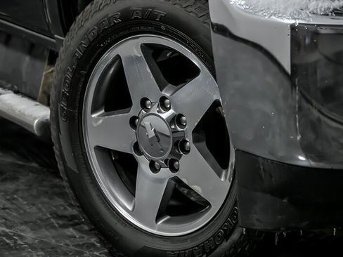 Used 2018 Chevrolet Silverado 2500 LT image 3