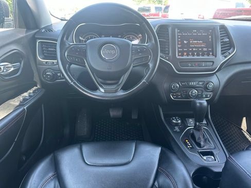 Used 2021 Jeep Cherokee Trailhawk w/ Sun, Sound & Nav Group AWD/4WD image 17