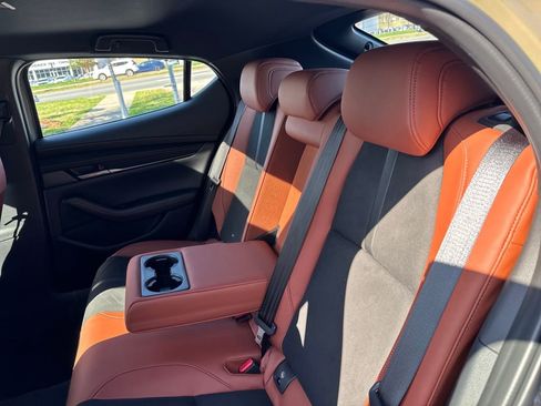 Certified 2025 MAZDA MAZDA3 Carbon w/ Appearance Package image 15