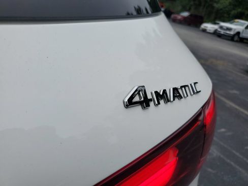 Used 2025 Mercedes-Benz GLA 250 4MATIC image 8