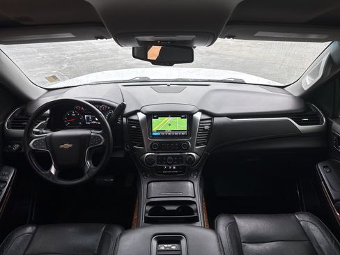 Used 2017 Chevrolet Suburban Premier image 19