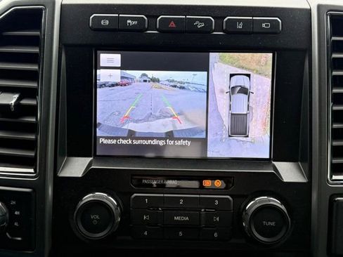 Used 2020 Ford F250 XLT w/ XLT Premium Package AWD/4WD image 26