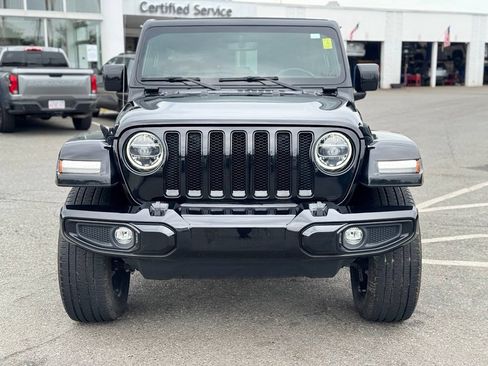Used 2022 Jeep Wrangler Unlimited Sahara AWD/4WD image 10