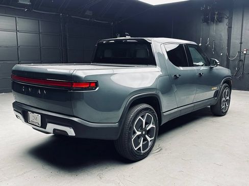 Used 2022 Rivian R1T Adventure AWD/4WD image 7
