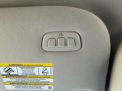 Used 2024 Ford Expedition Max XLT image 22