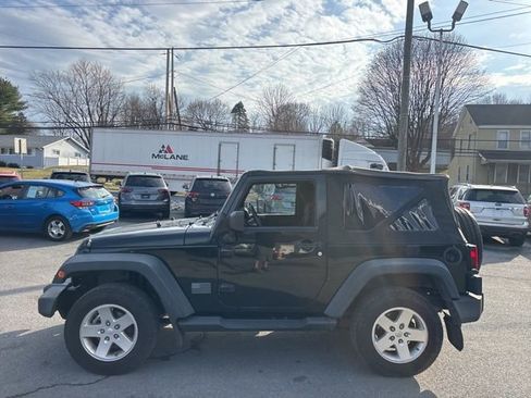 Used 2012 Jeep Wrangler Sport AWD/4WD image 4