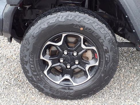 Used 2021 Jeep Wrangler Sport AWD/4WD image 17