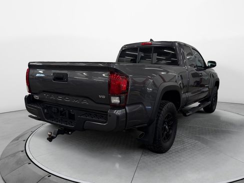 Used 2019 Toyota Tacoma TRD Off-Road AWD/4WD image 5