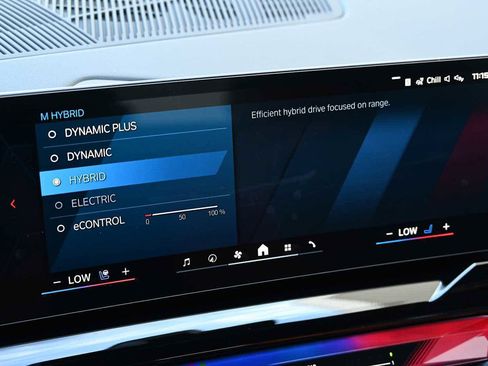 New 2026 BMW M5 Touring image 21