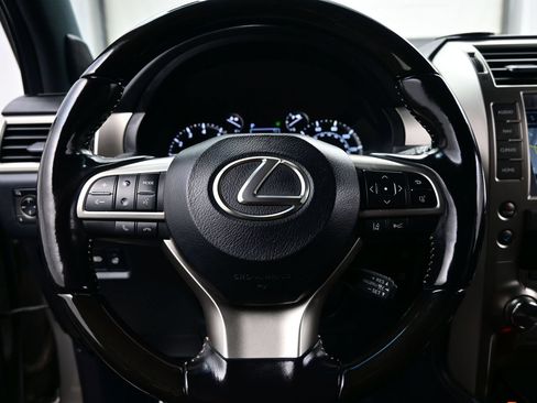 Used 2021 Lexus GX 460 Premium w/ Accessory Package AWD/4WD image 23