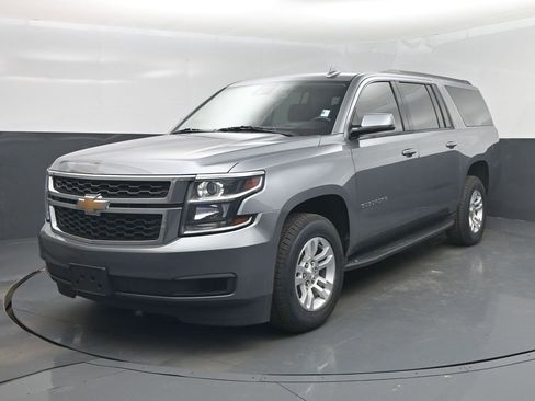 Used 2020 Chevrolet Suburban LT image 9