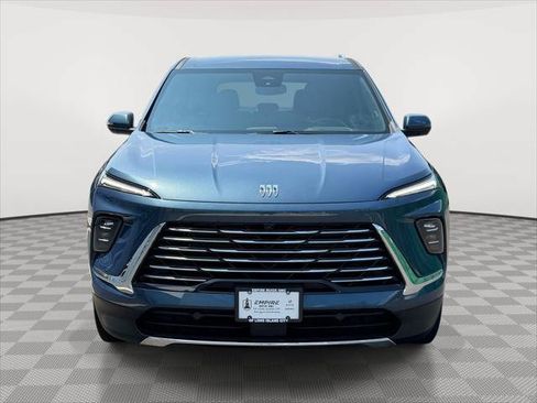 Used 2026 Buick Enclave Preferred AWD/4WD image 2