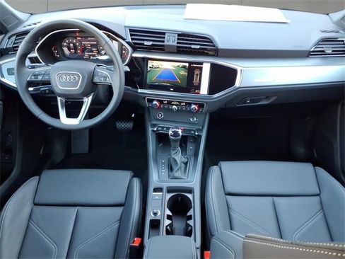 New 2025 Audi Q3 2.0T Premium image 7