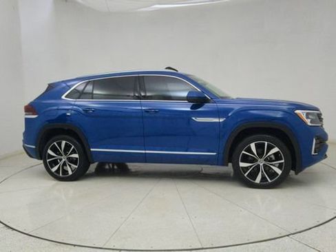 Used 2025 Volkswagen Atlas Cross Sport SEL Premium R-Line AWD/4WD image 63