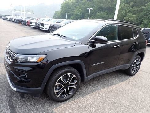 Certified 2023 Jeep Compass Limited AWD/4WD image 2