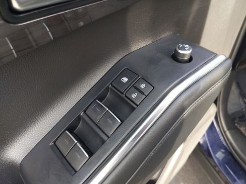 Certified 2022 Toyota Highlander Platinum image 15