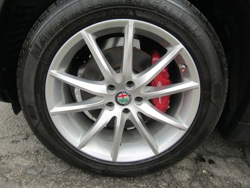 Used 2018 Alfa Romeo Stelvio Ti AWD/4WD image 44