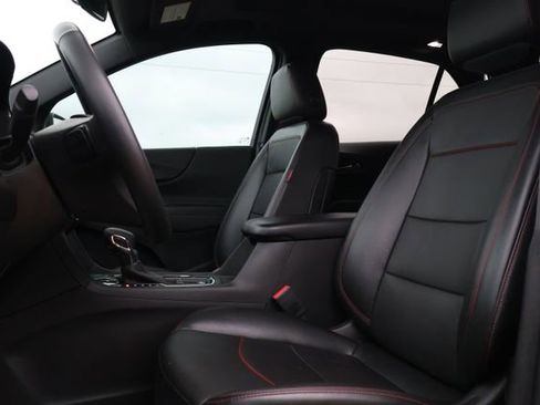 Used 2023 Chevrolet Equinox RS w/ RS Leather Package FWD image 9