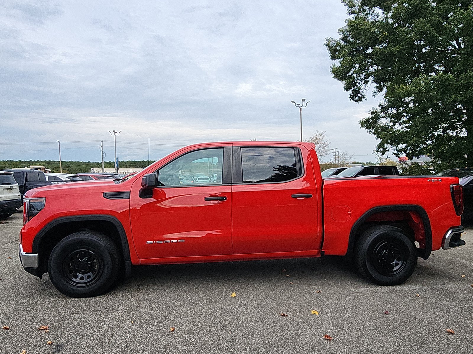 Used 2023 GMC Sierra 1500 Pro AWD/4WD image 2