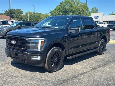 Used 2024 Ford F150 Lariat w/ Equipment Group 502A High AWD/4WD image 3