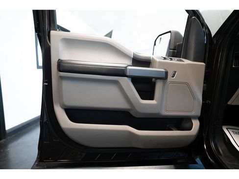 Used 2019 Ford F150 XLT w/ Equipment Group 301A Mid AWD/4WD image 15