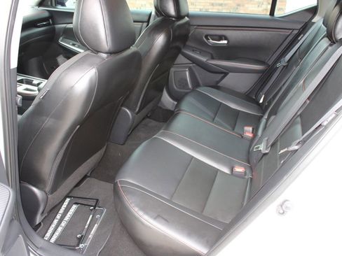 Used 2024 Nissan Sentra SR w/ SR Premium Package image 6