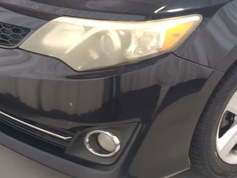Used 2014 Toyota Camry SE FWD image 14
