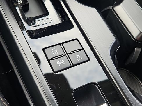 New 2026 Subaru Outback Limited AWD/4WD image 10