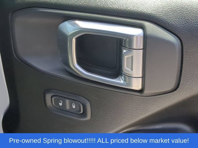 Used 2024 Jeep Wrangler Unlimited Sport AWD/4WD image 41