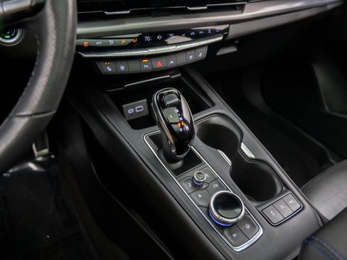 Certified 2024 Cadillac XT4 Sport image 17