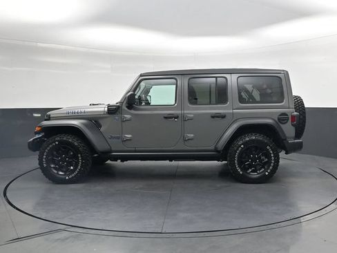 Used 2023 Jeep Wrangler Unlimited w/ Sun & Screen Package AWD/4WD image 8