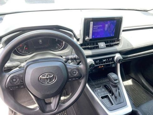 Used 2023 Toyota RAV4 XLE w/ Convenience Package FWD image 3