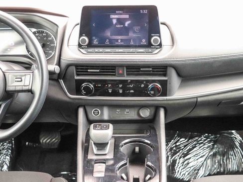 Used 2023 Nissan Rogue S AWD/4WD image 13