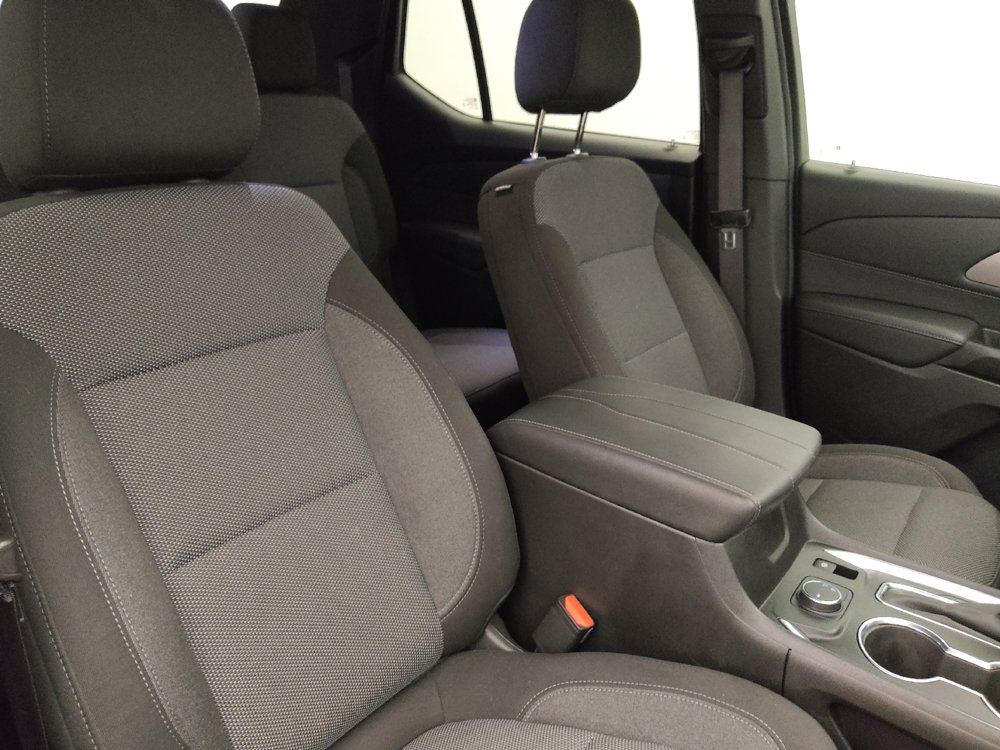 Used 2023 Chevrolet Traverse LT FWD image 21