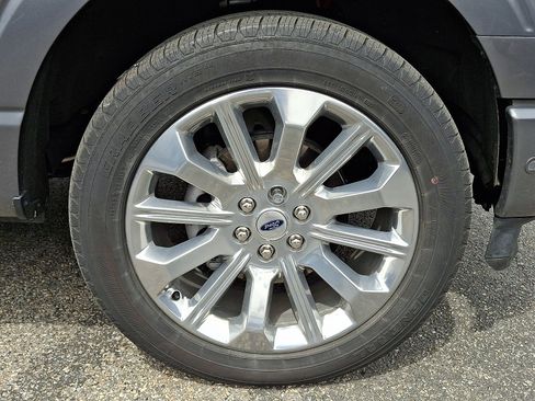 Used 2023 Ford F150 Limited image 7