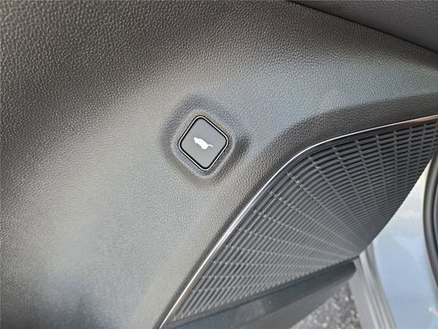 New 2026 Acura MDX SH-AWD image 16