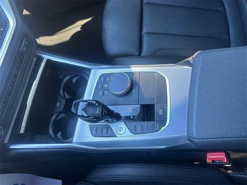 Used 2021 BMW 330i xDrive Sedan w/ Convenience Package image 11