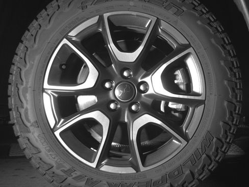 Used 2025 Jeep Compass Trailhawk AWD/4WD image 13