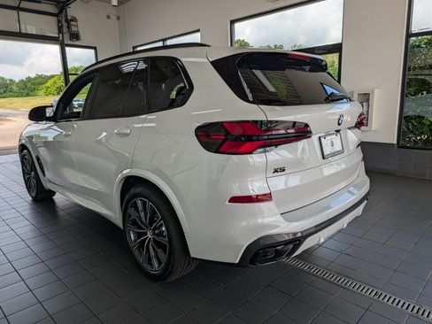 New 2026 BMW X5 M60i AWD/4WD image 6