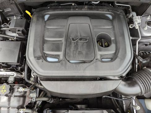 Used 2019 Jeep Grand Cherokee Limited w/ Luxury Group II image 25