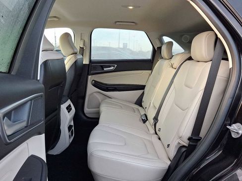 Used 2022 Ford Edge Titanium image 29