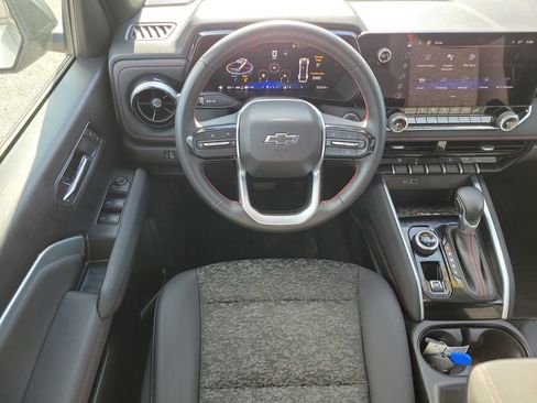 Used 2024 Chevrolet Colorado Z71 w/ Z71 Convenience Package 2 image 13