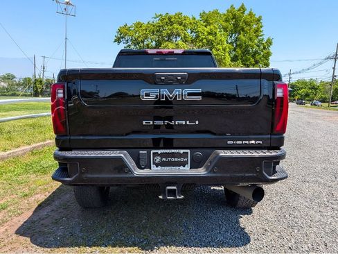 Used 2024 GMC Sierra 2500 Denali Ultimate w/ Max Trailering Package AWD/4WD image 6