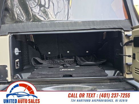 Used 2017 Jeep Wrangler Unlimited Sport AWD/4WD image 11
