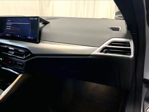 Used 2025 BMW 440i xDrive Coupe w/ Premium Package image 19