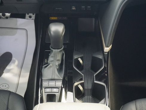 Used 2025 Toyota Camry XSE image 32