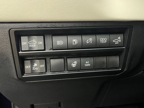 Used 2023 Toyota Tundra Capstone image 41