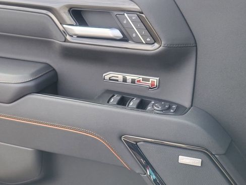 New 2026 GMC Sierra 1500 AT4 w/ AT4 Premium Package AWD/4WD image 21